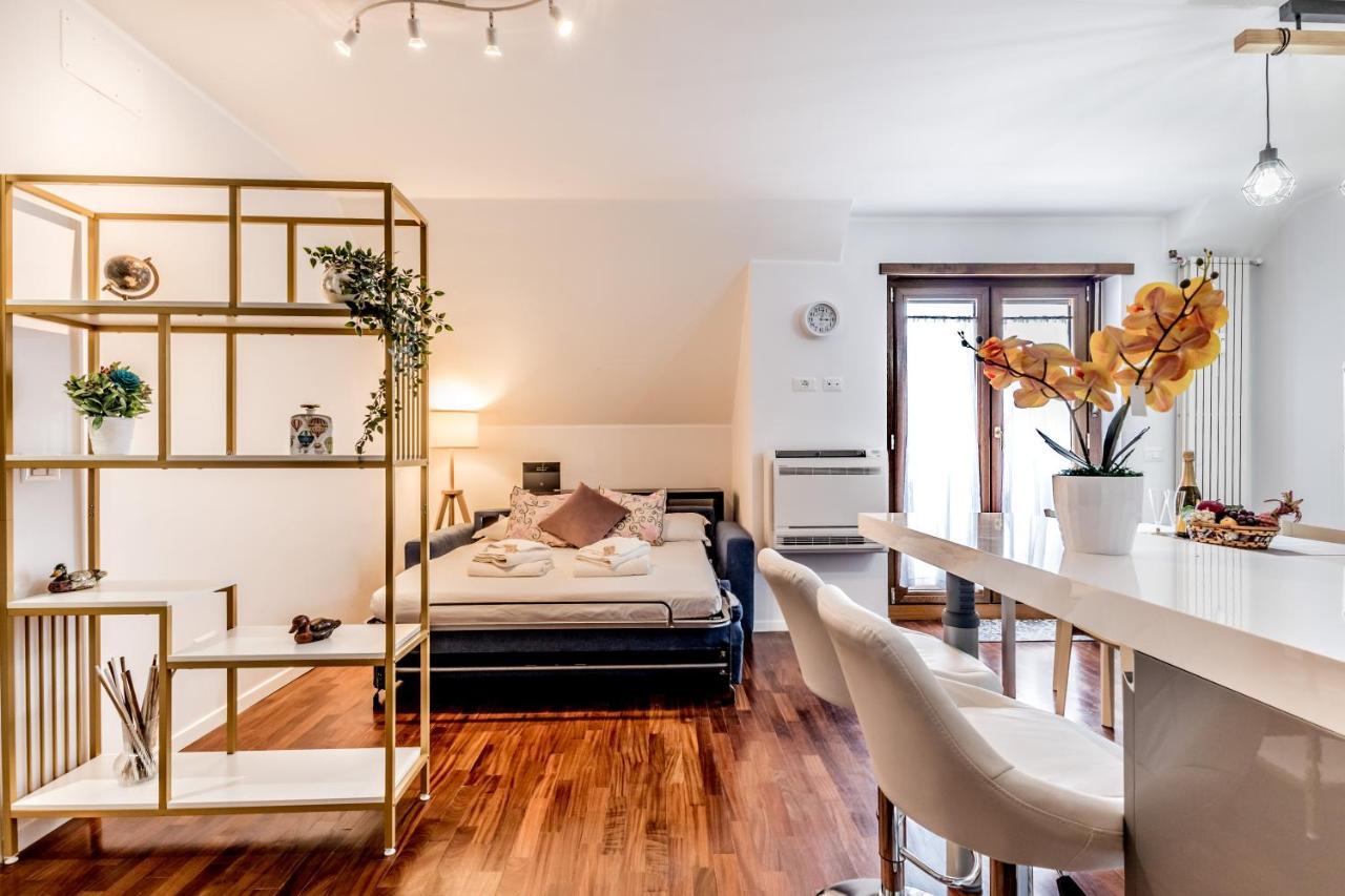 Bbhome Penthouse Bright And Elegant Metro Conca D'Oro Roma Exterior foto